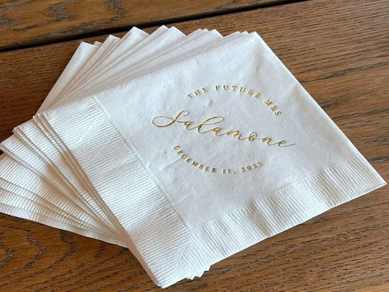 Looking for the Perfect Holiday Table Setting? Are Airlaid Napkins the Answer?