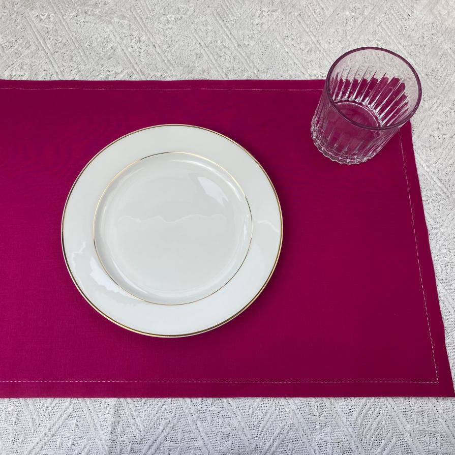 Disposable Folding Cloth Placemats for Special Celebration