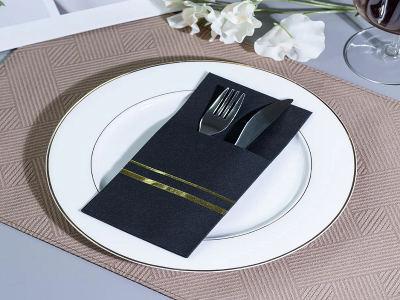 How to Style Your Table with Colored Airlaid Napkins for a Stunning Look?