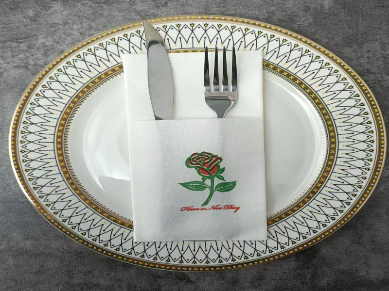 Why Are Airlaid Napkins Becoming Popular in High-End Table Settings?