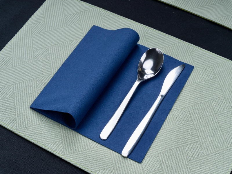 How Airlaid Napkins Are Replacing Traditional Cloth Napkins in Fine Dining