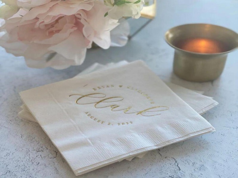 What Features Should You Look for When Choosing Cocktail Napkins?