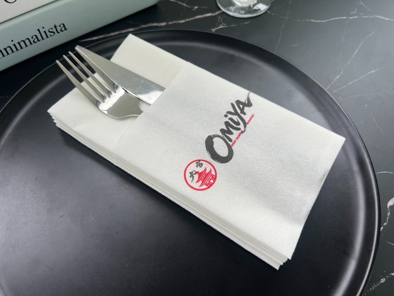 Airlaid Napkins for Restaurants: GSM, Fold Styles, Costs, and Sourcing Guide